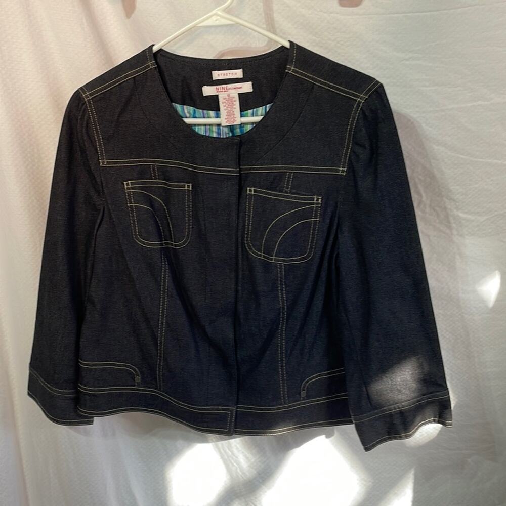 Nine & co 12 black denim jacket euc stretchy washable like new snap closure